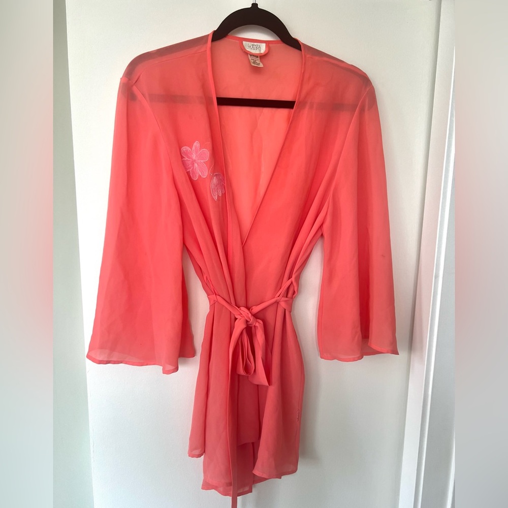 Vintage 2000’s lace robe